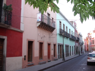 Plateros Spanish School in  Alonso street
